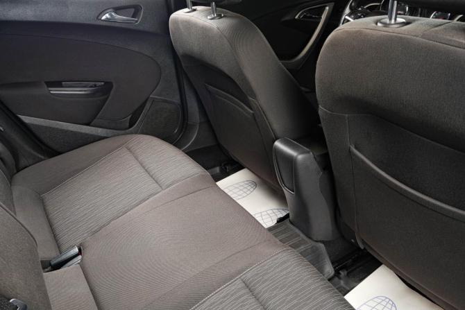 Opel Astra J Рестайлинг с пробегом 2013 года, цена 969 000 рублей, 66000 км, хэтчбек, Автокод Объявления
