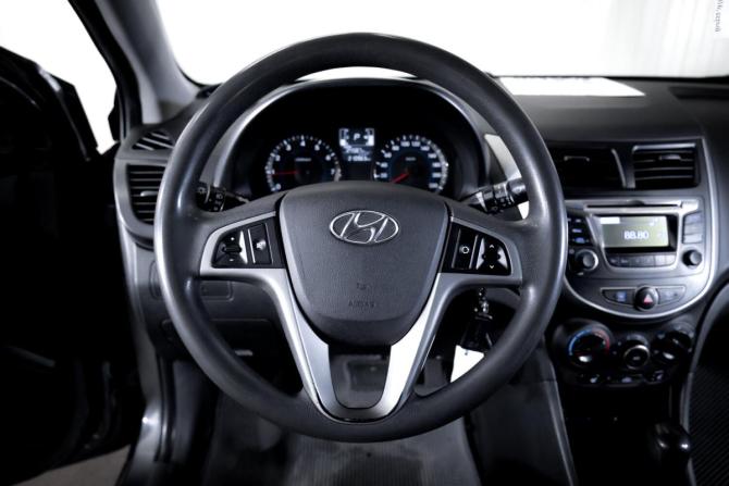 Hyundai Solaris I Рестайлинг с пробегом 2016 года, цена 849 000 рублей, 210963 км, седан, Автокод Объявления