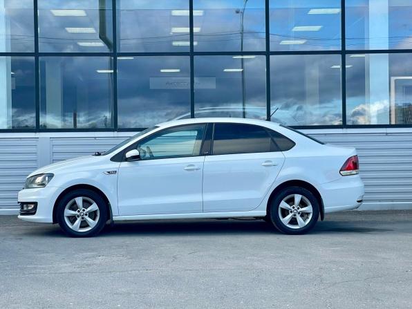 Volkswagen Polo V Рестайлинг с пробегом 2016 года, цена 910 000 рублей, 140840 км, седан, Автокод Объявления