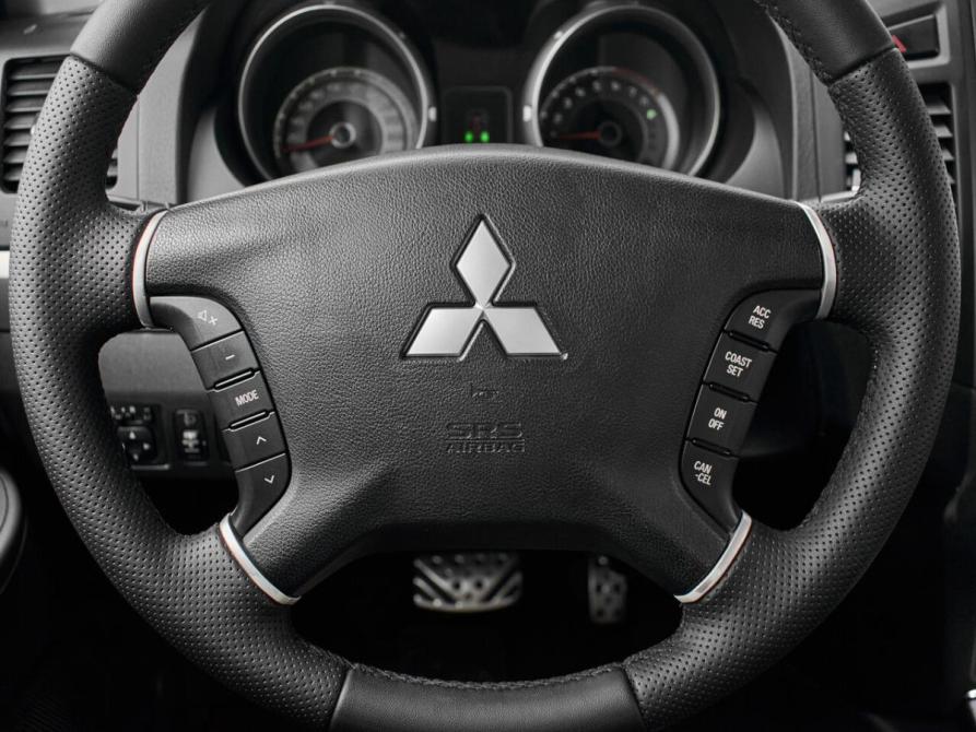 Mitsubishi Pajero IV Рестайлинг 1 Екатеринбург  - изображение 13