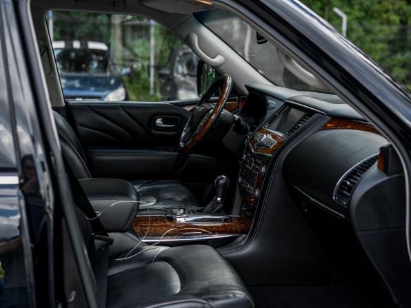 Infiniti QX80 I Рестайлинг с пробегом 2016 года, цена 2 449 000 рублей, 183570 км, внедорожник, Автокод Объявления