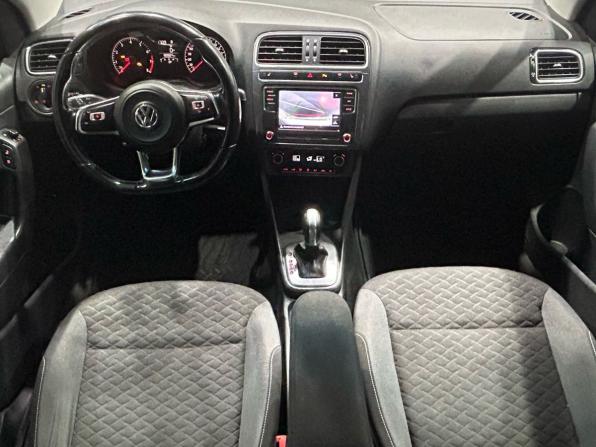 Volkswagen Polo V Рестайлинг с пробегом 2018 года, цена 999 000 рублей, 189904 км, седан, Автокод Объявления