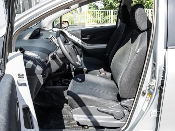 Toyota Yaris II с пробегом 2006 года, цена 776 000 рублей, 135947 км, хэтчбек, Автокод Объявления