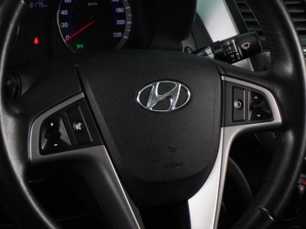 Hyundai Solaris I Рестайлинг с пробегом 2016 года, цена 1 244 000 рублей, 108179 км, седан, Автокод Объявления