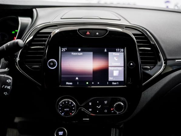 Renault Kaptur I Рестайлинг с пробегом 2021 года, цена 1 777 000 рублей, 60972 км, внедорожник, Автокод Объявления