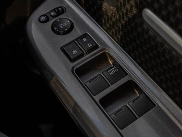 Honda Stepwgn V Рестайлинг с пробегом 2018 года, цена 2 320 000 рублей, 75960 км, минивэн, Автокод Объявления