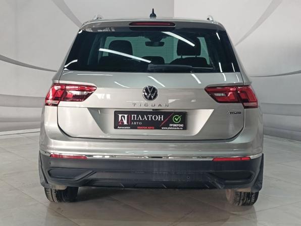 Volkswagen Tiguan II Рестайлинг с пробегом 2021 года, цена 3 025 000 рублей, 98121 км, внедорожник, Автокод Объявления