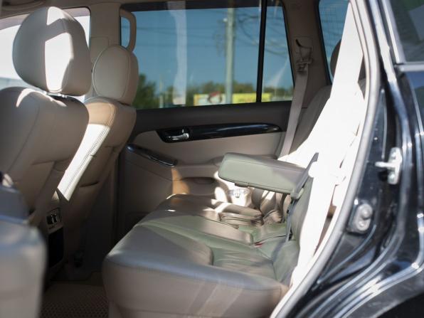 Toyota Land Cruiser Prado 120 Series Рестайлинг с пробегом 2008 года, цена 2 400 000 рублей, 267178 км, внедорожник, Автокод Объявления