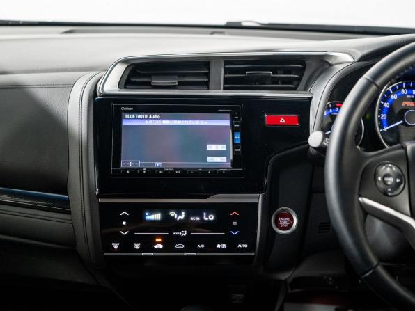 Honda Fit III с пробегом 2013 года, цена 1 050 500 рублей, 116431 км, хэтчбек, Автокод Объявления