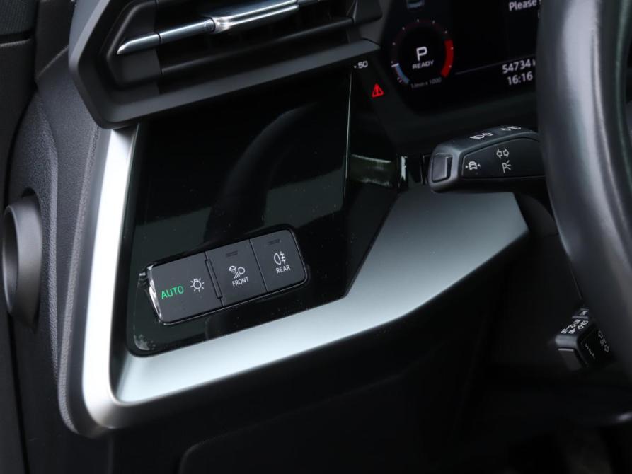 Audi A3 IV (8Y) Москва  - изображение 22