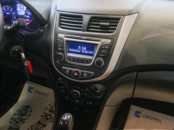 Hyundai Solaris I Рестайлинг с пробегом 2014 года, цена 730 400 рублей, 254935 км, седан, Автокод Объявления