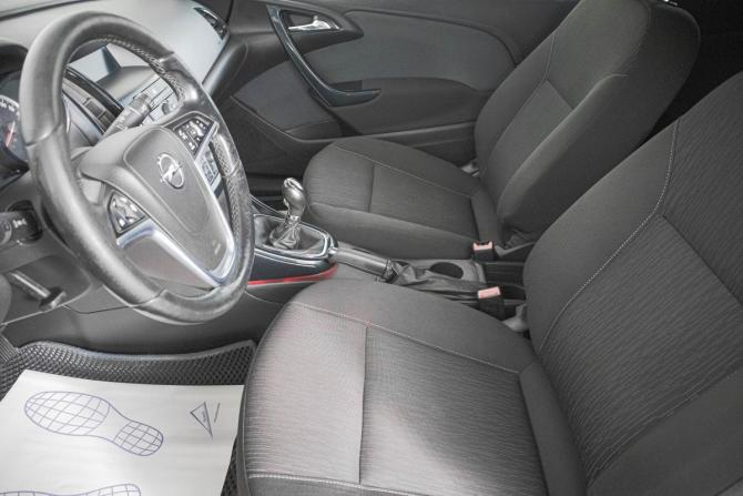 Opel Astra J Рестайлинг с пробегом 2012 года, цена 729 000 рублей, 191000 км, хэтчбек, Автокод Объявления