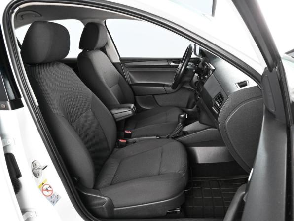 Volkswagen Polo VI с пробегом 2022 года, цена 1 489 000 рублей, 121993 км, лифтбек, Автокод Объявления