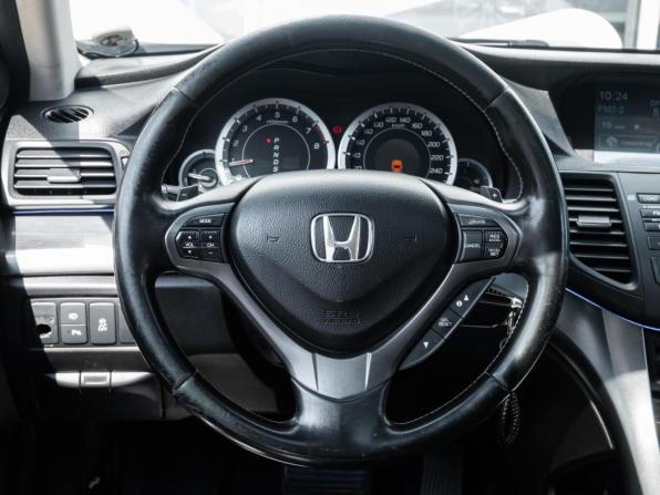 Honda Accord VIII Рестайлинг с пробегом 2012 года, цена 1 448 000 рублей, 210699 км, седан, Автокод Объявления