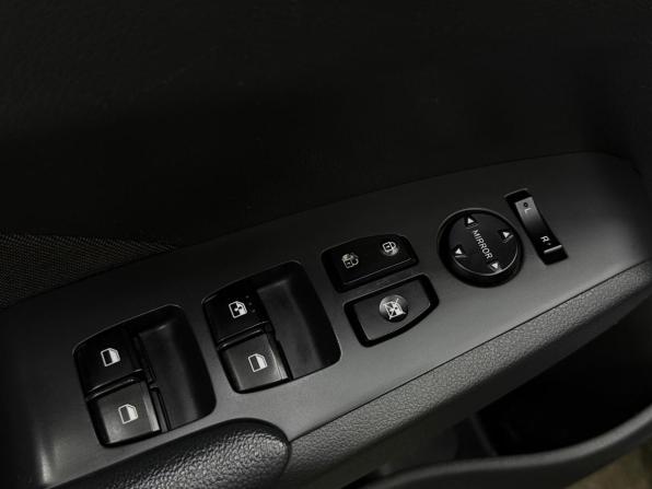 Hyundai Solaris II Рестайлинг с пробегом 2021 года, цена 1 720 000 рублей, 71150 км, седан, Автокод Объявления
