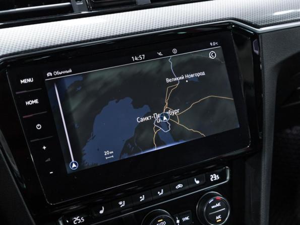 Volkswagen Passat B8 Рестайлинг с пробегом 2019 года, цена 4 039 700 рублей, 92409 км, универсал, Автокод Объявления