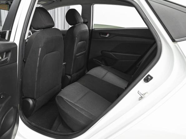 Hyundai Solaris II с пробегом 2019 года, цена 1 349 000 рублей, 115243 км, седан, Автокод Объявления