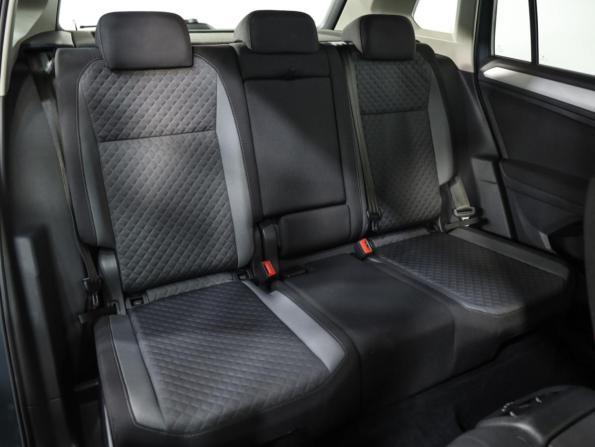 Volkswagen Tiguan II с пробегом 2019 года, цена 2 039 000 рублей, 107510 км, внедорожник, Автокод Объявления