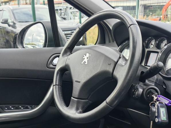 Peugeot 408 I с пробегом 2013 года, цена 559 000 рублей, 128000 км, седан, Автокод Объявления