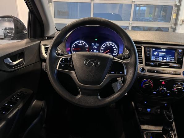 Hyundai Solaris II с пробегом 2019 года, цена 1 550 000 рублей, 95440 км, седан, Автокод Объявления