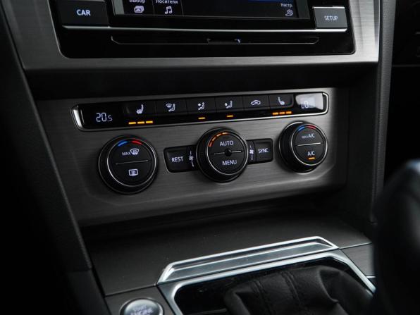 Volkswagen Passat B8 с пробегом 2018 года, цена 1 598 055 рублей, 152275 км, седан, Автокод Объявления