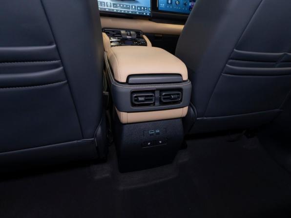 BYD FangChengBao Leopard 5 I с пробегом 2024 года, цена 5 120 000 рублей, 25894 км, внедорожник, Автокод Объявления