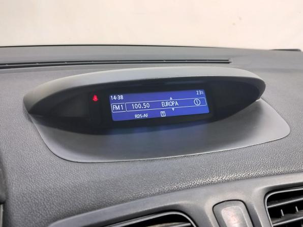Renault Fluence I Рестайлинг с пробегом 2013 года, цена 570 000 рублей, 318695 км, седан, Автокод Объявления