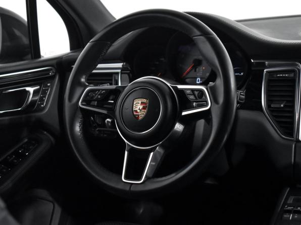 Porsche Macan I с пробегом 2015 года, цена 2 630 000 рублей, 161263 км, внедорожник, Автокод Объявления