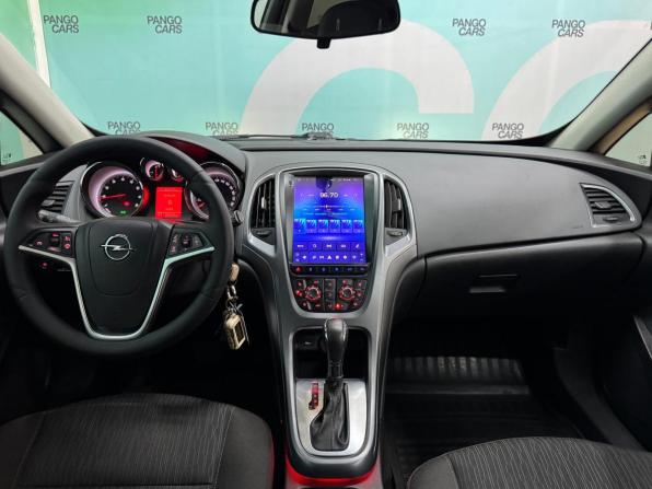 Opel Astra J Рестайлинг с пробегом 2014 года, цена 890 000 рублей, 155645 км, хэтчбек, Автокод Объявления