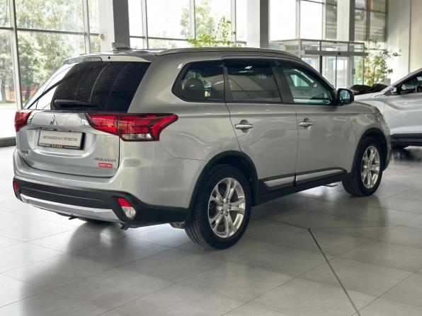 Mitsubishi Outlander III Рестайлинг 2 с пробегом 2017 года, цена 1 845 000 рублей, 87000 км, внедорожник, Автокод Объявления