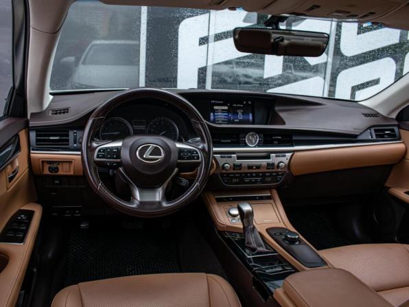 Lexus ES VI Рестайлинг с пробегом 2016 года, цена 3 280 000 рублей, 85740 км, седан, Автокод Объявления