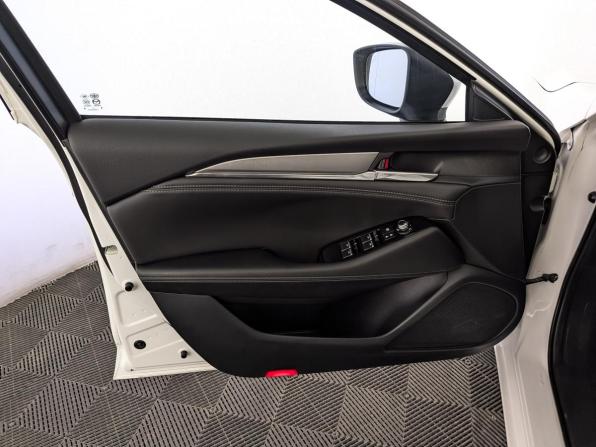 Mazda 6 III (GJ) Рестайлинг 2 с пробегом 2023 года, цена 3 365 000 рублей, 15839 км, седан, Автокод Объявления