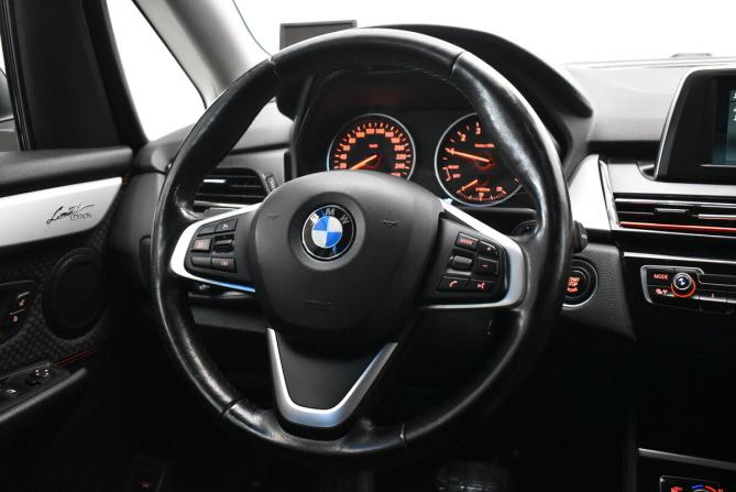 BMW 2 серии Active Tourer F45 с пробегом 2017 года, цена 1 045 000 рублей, 183693 км, минивэн, Автокод Объявления