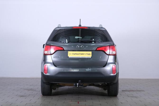 Kia Sorento II Рестайлинг с пробегом 2018 года, цена 2 489 000 рублей, 117000 км, внедорожник, Автокод Объявления