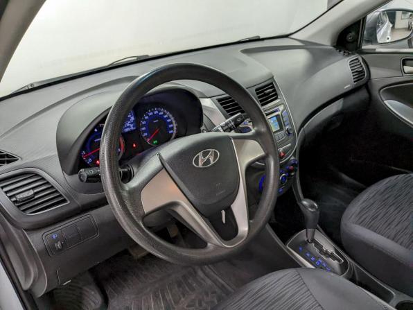Hyundai Solaris I Рестайлинг с пробегом 2016 года, цена 850 000 рублей, 138300 км, седан, Автокод Объявления
