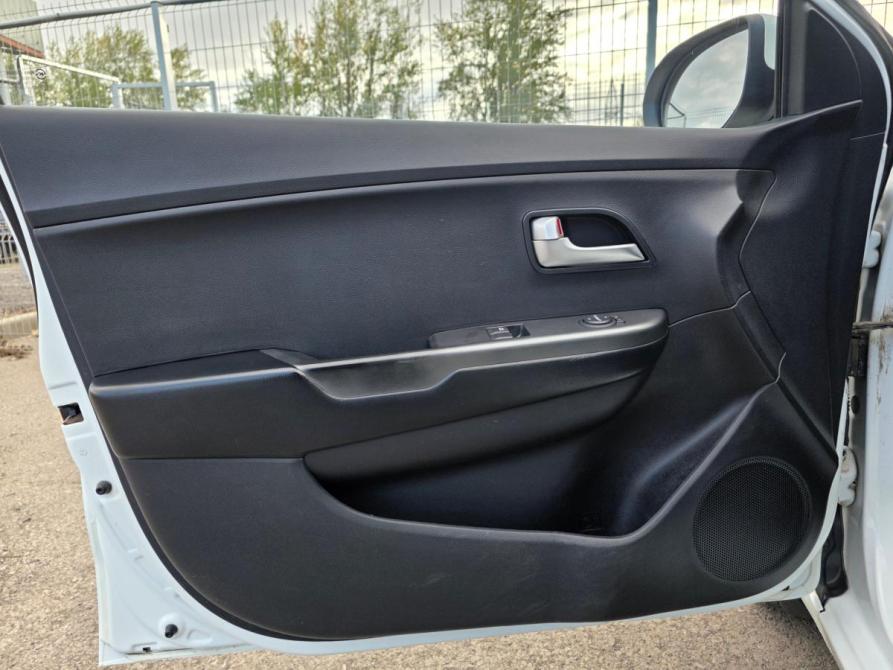 Kia Rio III Ростов-на-Дону  - изображение 15