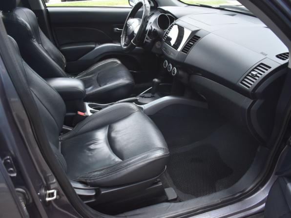 Mitsubishi Outlander II с пробегом 2007 года, цена 760 000 рублей, 309905 км, внедорожник, Автокод Объявления