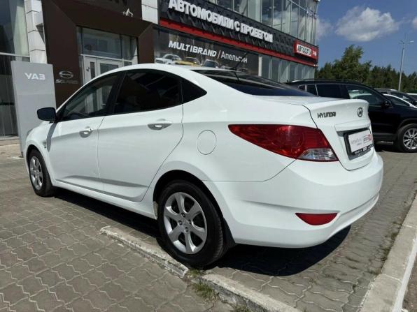 Hyundai Solaris I с пробегом 2014 года, цена 950 049 рублей, 123215 км, седан, Автокод Объявления