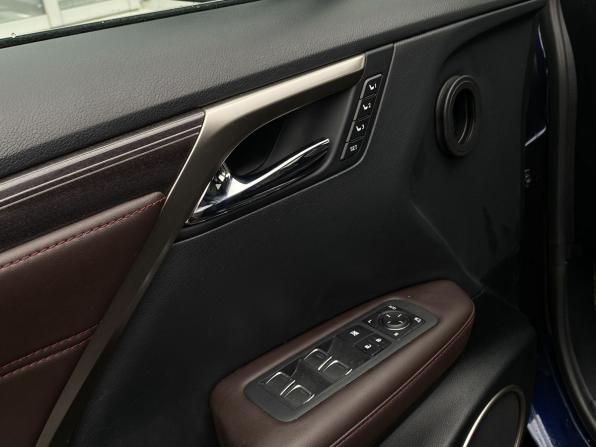 Lexus RX IV Рестайлинг с пробегом 2021 года, цена 5 599 000 рублей, 139970 км, внедорожник, Автокод Объявления