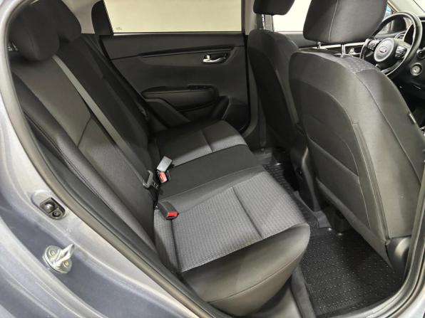 Kia Rio IV Рестайлинг с пробегом 2021 года, цена 1 900 000 рублей, 50514 км, седан, Автокод Объявления