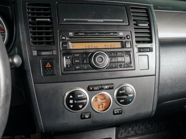 Nissan Tiida I Рестайлинг с пробегом 2010 года, цена 499 000 рублей, 317127 км, седан, Автокод Объявления