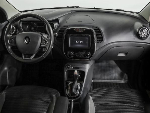 Renault Kaptur I с пробегом 2018 года, цена 1 699 000 рублей, 43092 км, внедорожник, Автокод Объявления