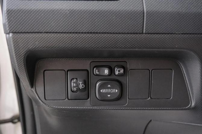 Toyota Auris I Рестайлинг с пробегом 2010 года, цена 879 000 рублей, 180000 км, хэтчбек, Автокод Объявления