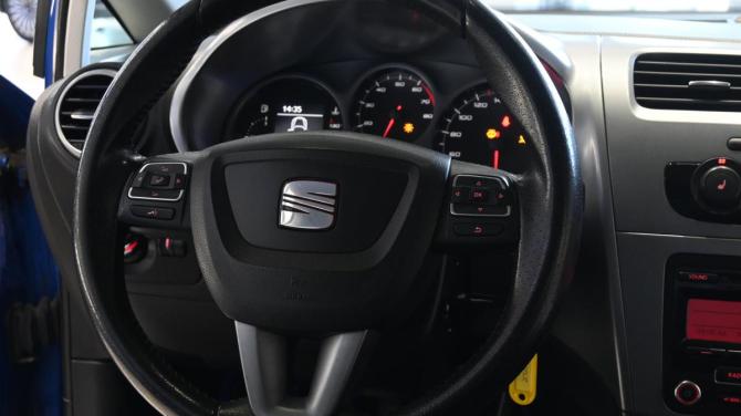 SEAT Leon II Рестайлинг с пробегом 2012 года, цена 695 000 рублей, 224978 км, хэтчбек, Автокод Объявления