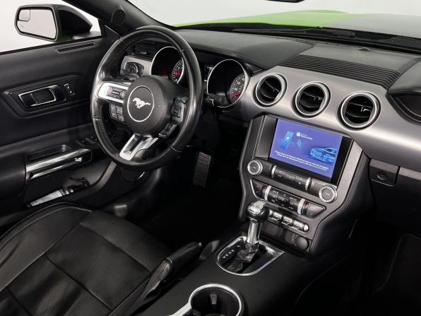 Ford Mustang VI Рестайлинг с пробегом 2019 года, цена 2 799 000 рублей, 80000 км, кабриолет, Автокод Объявления