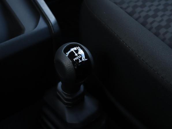 Suzuki Jimny IV с пробегом 2025 года, цена 3 750 000 рублей, 3402 км, внедорожник, Автокод Объявления