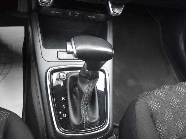 Kia Rio IV с пробегом 2018 года, цена 1 279 000 рублей, 157000 км, седан, Автокод Объявления