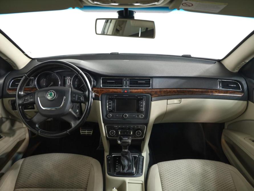 Skoda Superb II Санкт-Петербург  - изображение 9