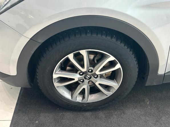 Hyundai Santa Fe III с пробегом 2013 года, цена 1 395 000 рублей, 292509 км, внедорожник, Автокод Объявления