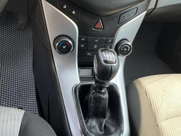 Chevrolet Cruze I Рестайлинг с пробегом 2012 года, цена 510 972 рубля, 279840 км, хэтчбек, Автокод Объявления